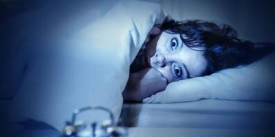 القصة الحقيقية وراء الجاثوم أو شلل النوم.. تعرفي إليها