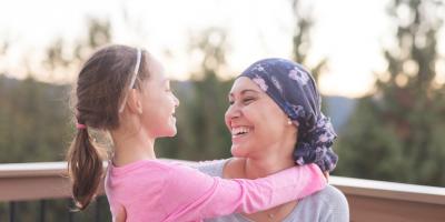 مفاهيم خاطئة عن السرطان.. صبغات الشعر لا تؤثر