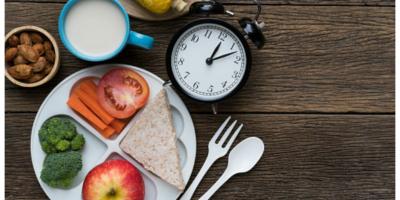 كيف يؤثر الصيام المتقطع على خصوبة المرأة؟