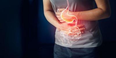 5 مشروبات تساعدك على الهضم بعد الإفراط في تناول الطعام