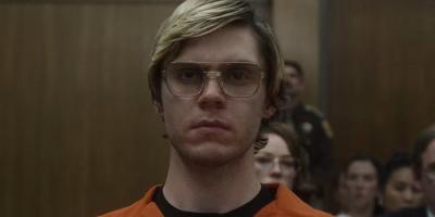 عرض  نظارات القاتل المتسلسل جيفري دامر للبيع بسعر خيالي .. تعرف على قيمته