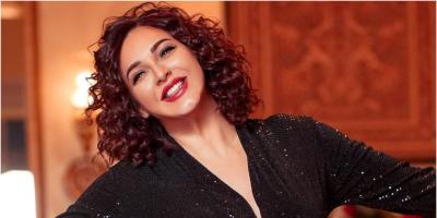 سلاف فواخرجي عن إصابتها في عنبر 6: الدماء غطت وجهي وفقدت البصر ساعة كاملة