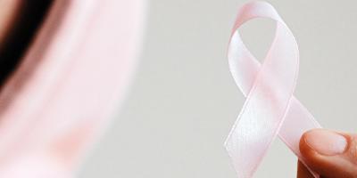علامات تحذيرية تدل على احتمالية الإصابة بسرطان الثدي