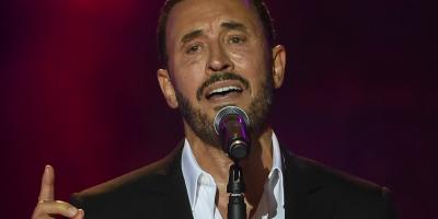 كاظم الساهر حزين جدًا بسبب وفاة طليقته.. والجمهور بشيد به لهذا السبب