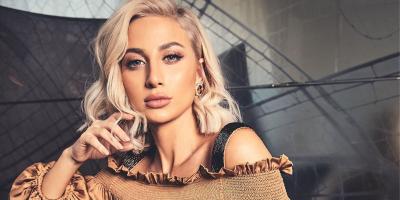 مودل روز تتصدر تويتر بفيديو صادم.. بكيني ورقصة فاضحة وكلمات بذيئة