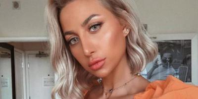 مودل روز ترقص بطريقة جريئة .. والجمهور: