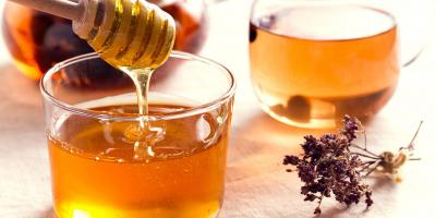 6 أسباب لإضافة العسل الخام في نظامك الغذائي