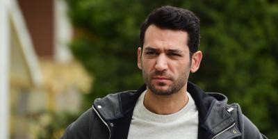 مراد يلديريم يرد على أنباء انفصاله عن مسلسل