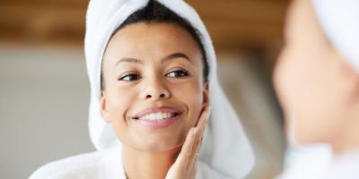 أبرز استخدامات شمع العسل للعناية بالبشرة..تعرفي عليها