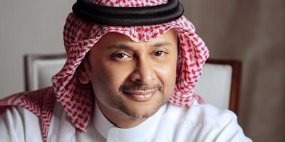 عبد المجيد عبد الله يفقد والدته ويواجه انتقادات لأنه شارك صورتها من دون حجاب!