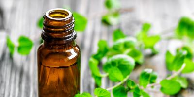 4 أسباب ستدفعك لاستخدام زيت النعناع للشعر.. أبرزها إطالته