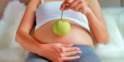 فوائد الجوافة للحامل وما الذي يجب مراعاته عند تناولها