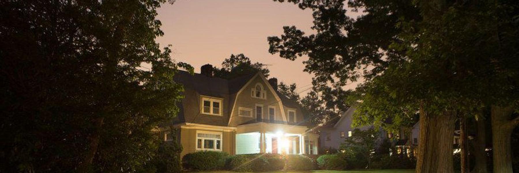 مسلسل The Watcher