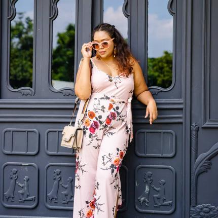 للقصيرات ذوات الجسم الممتلئ.. 5 نصائح موضة لا تتجهلينها