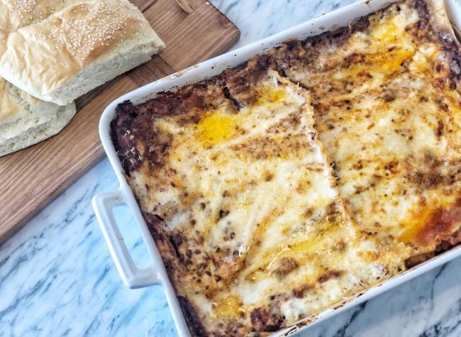 صينية الرز البني بالبشاميل