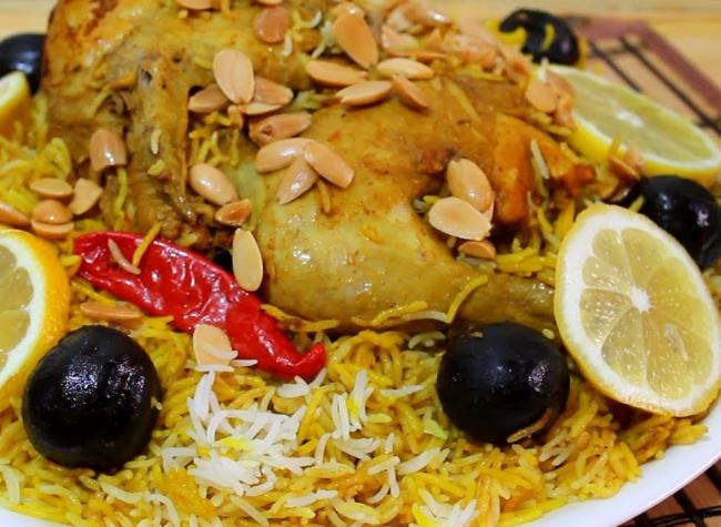 مدفون دجاج