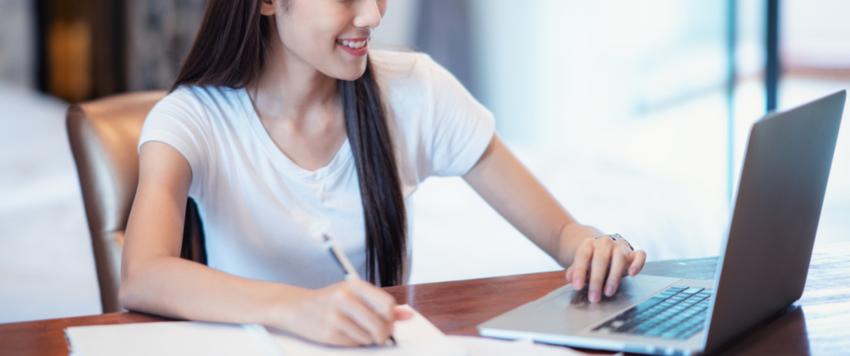 عدد النساء اللاتي يصلن إلى شبكة الإنترنت مقارنة بالرجال أقل بكثير