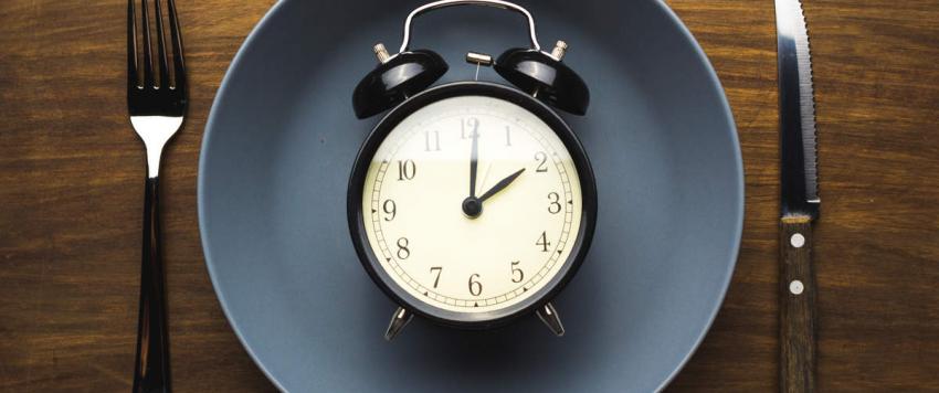 7 آثار جانبية محتملة للصيام المتقطع