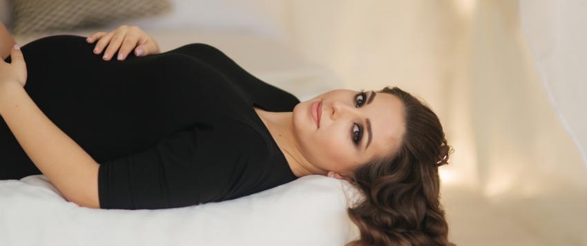 الحامل والمكياج