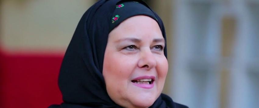 دلال عبدالعزيز