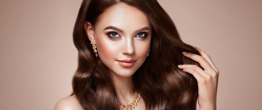 5 أعشاب تعزز نمو الشعر شعر صحي