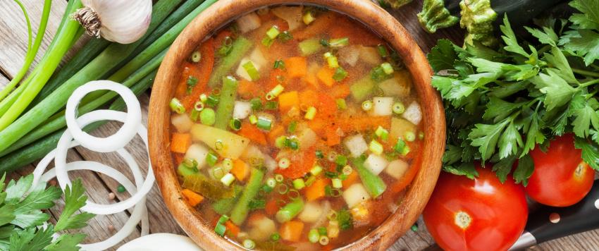 شوربة الخضار شوربة الخضار