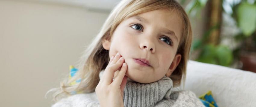 صرير الأسنان الليلي عند الأطفال: ما تحتاج الأم إلى معرفته