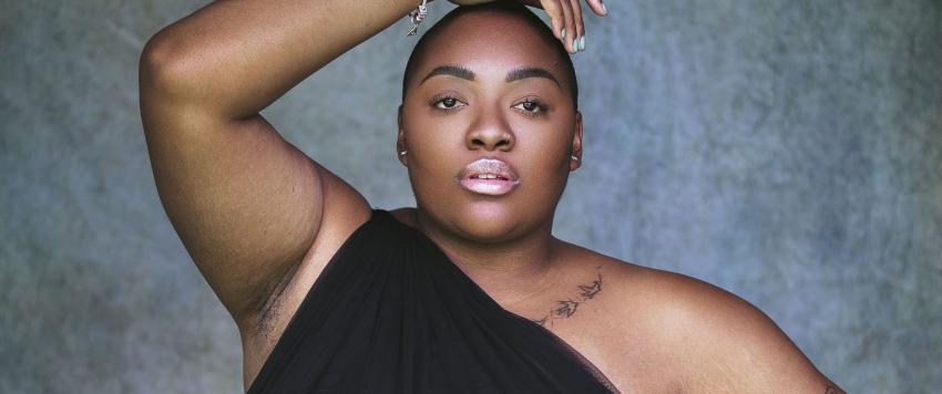 ناعومي نيكولاس 