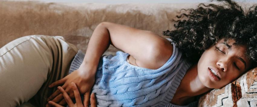 علامات تدل على قدوم الدورة الشهرية