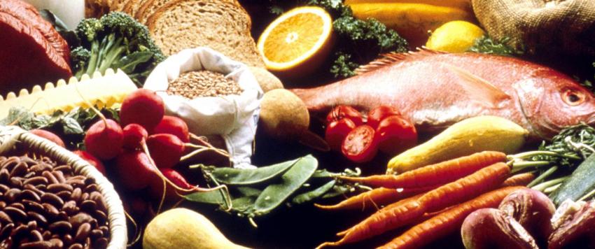 على عكس الشائع.. أطعمة تسبب أضراراً جسيمة على الصحة