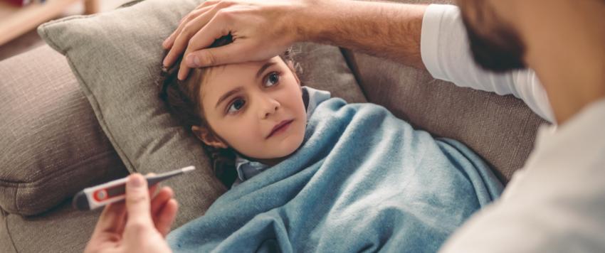 عندما يصاب الاطفال بالكحة يشعر الاباء والآمهات بحالة من الهلع والخوف ولكن هذا العرض شائع لدى الاطفال