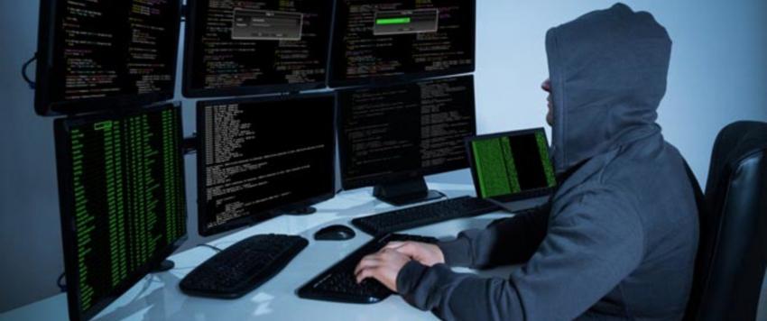 هكر كمبيوتر