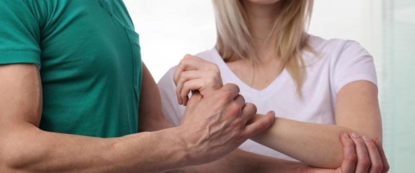 وخز اليدين والقدمين