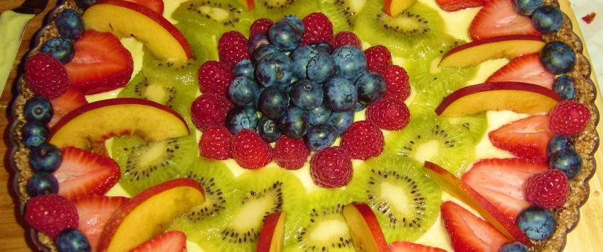 الكنافة الملوكي بالفواكه على طريقة منال العالم 