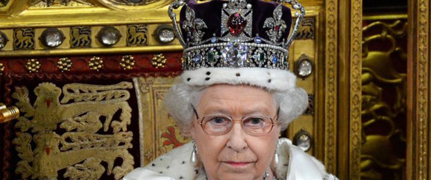 الملكة اليزابيث