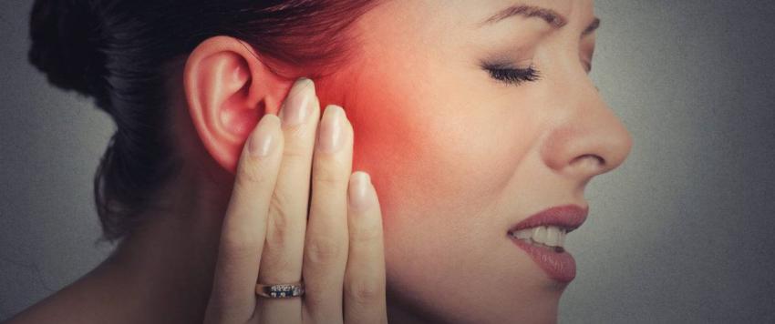 حكة وآلام في الأذن