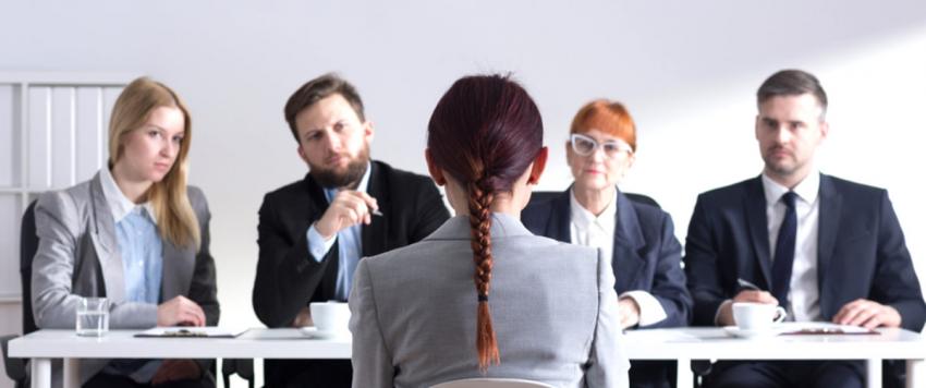 أسئلة لا يجب طرحها أبدًا خلال مقابلات العمل