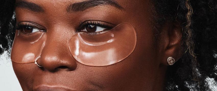 10 خلطات طبيعيّة سهلة لإزالة الهالات السوداء