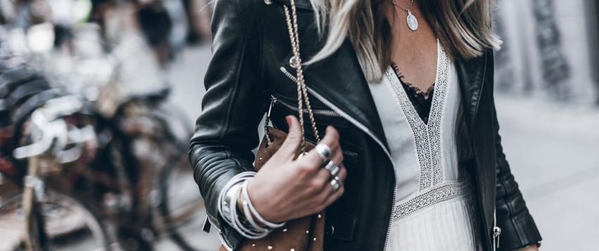 بالجاكيت فقط...أكثر من طريقة لتحويل فستانك المفضل إلى قطعة خريفية جذابة