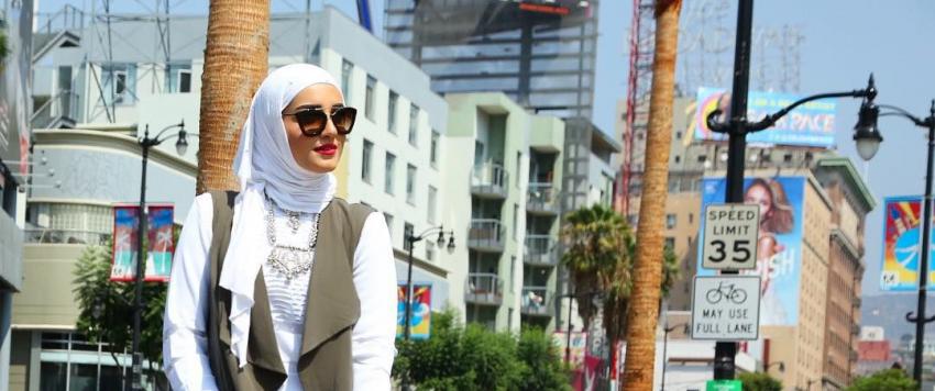 استوحي لفة حجابك العصرية من أشهر مدونات الموضة