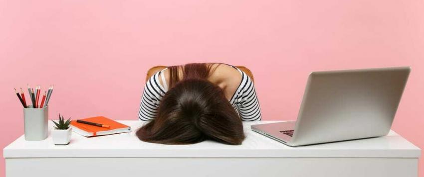 الاحتراق الوظيفي.. أعراضه وأسبابه وكيف تتعاملين معه؟