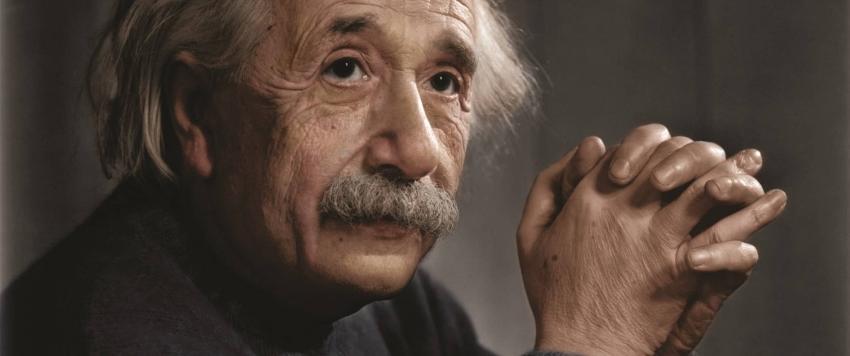 ألبيرت أينشتاين