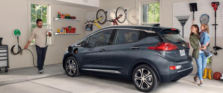 "جنرال موتورز" تصدر تحذيراً لمالكى سيارة "Chevy’s Bolt" الكهربائية لتجنب نشوب الحرائق