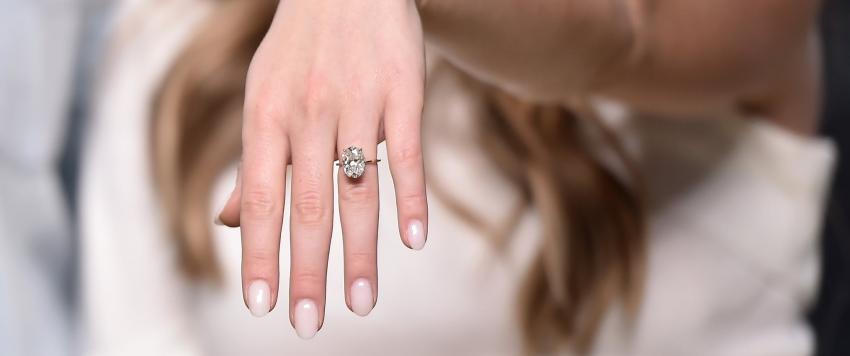 تريندات خواتم الخطوبة التي ستصدر موضة ٢٠٢١