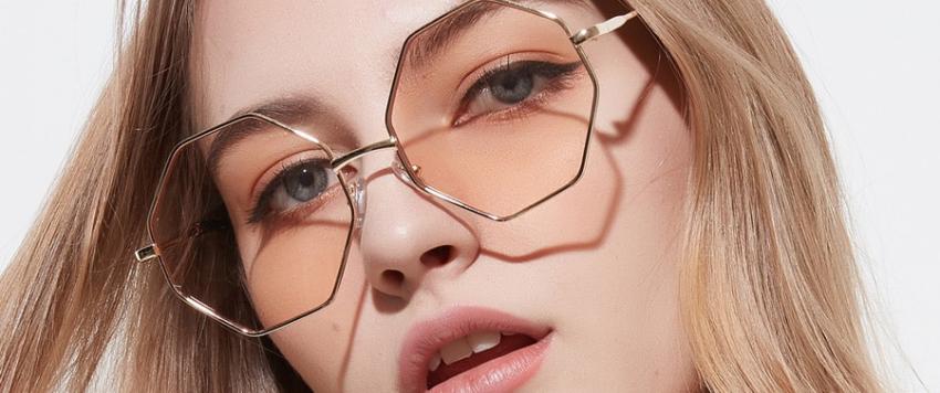 أجمل النظارات الشمسية القديمة بتصميمات مميزة هذا الصيف  أجمل النظارات الشمسية القديمة بتصميمات مميزة هذا الصيف