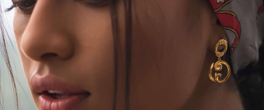 أجمل صيحات الأقراط لعام 2021 حتى الآن لتكملي إطلالتك بجاذبية أجمل صيحات الأقراط لعام 2021 حتى الآن لتكملي إطلالتك بجاذبية