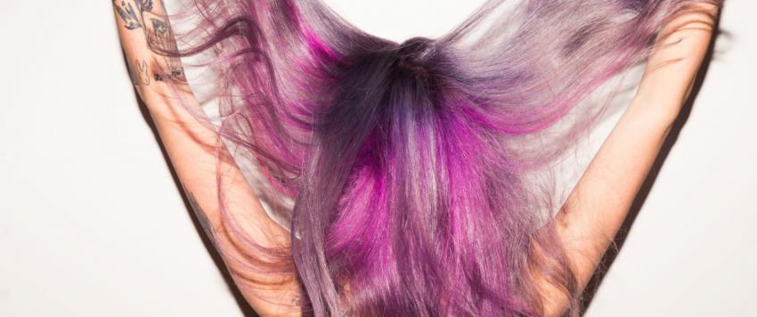 حضري صبغة الشعر بلونك المفضل داخل المنزل بسهولة