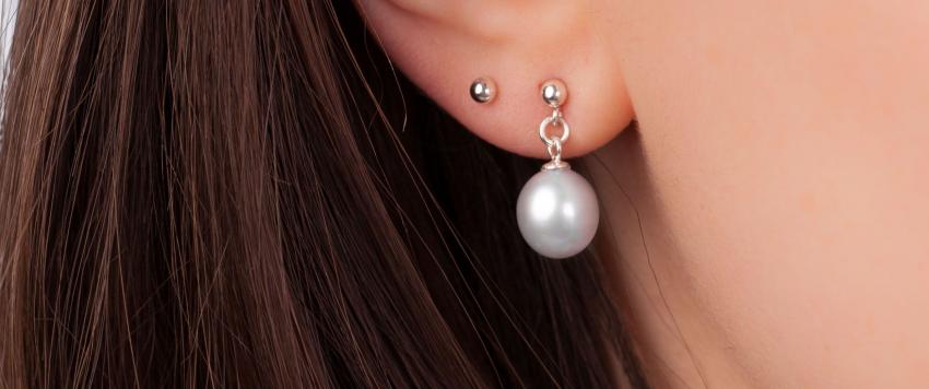  أجمل أقراط اللؤلؤ وارتديها هذا الخريف بشكل عصري وأنيق