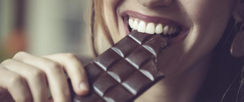 الشوكولاته الداكنة