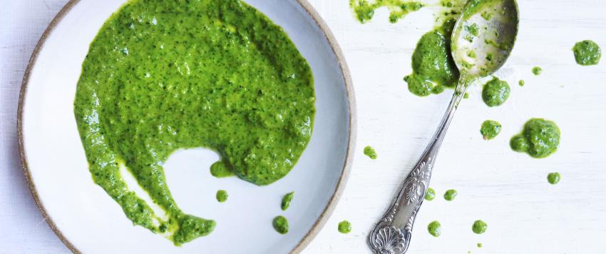 الصلصة الخضراء: وصفة ZHUG الشهية